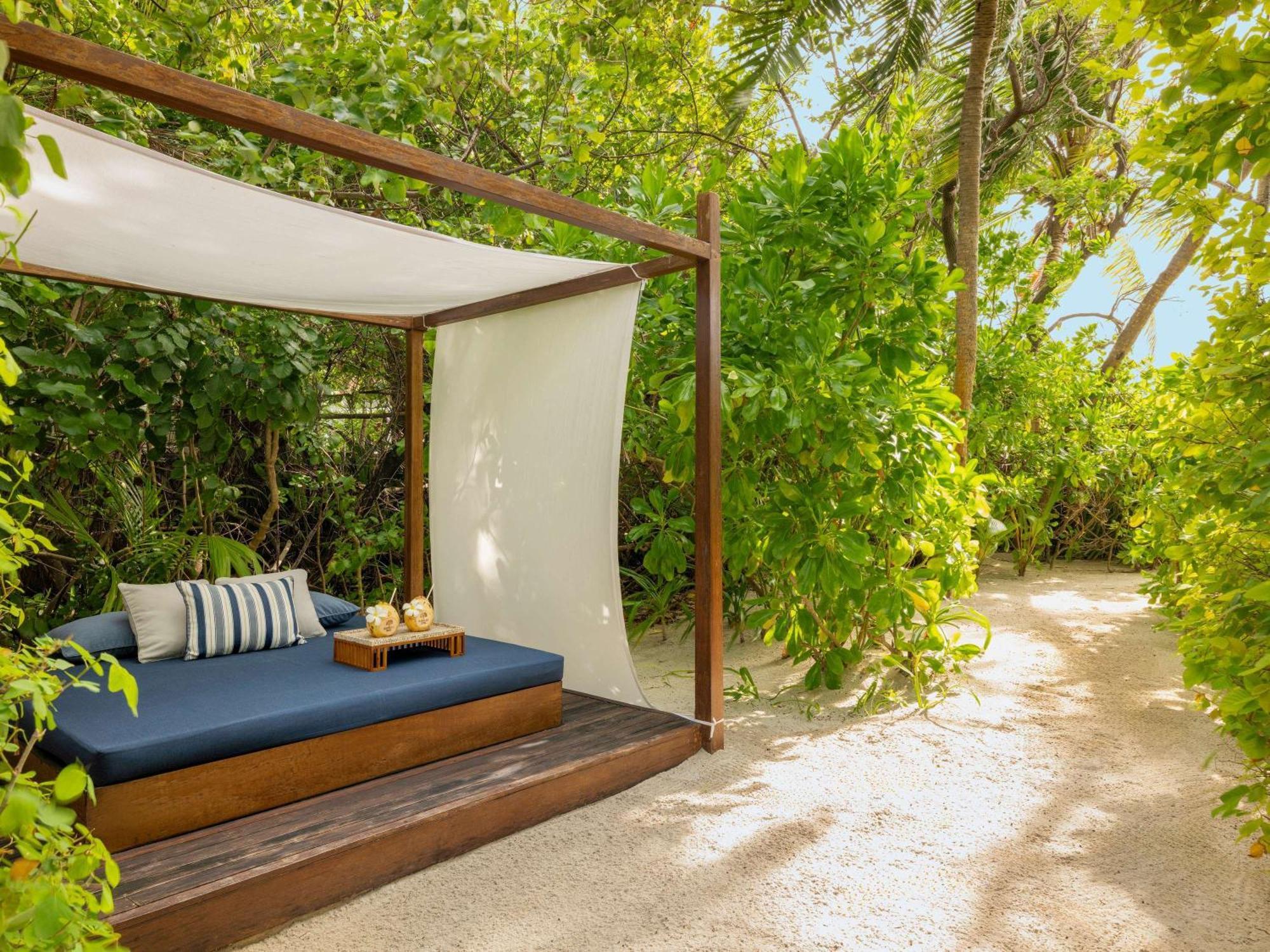 Raffles Maldives Meradhoo Εξωτερικό φωτογραφία